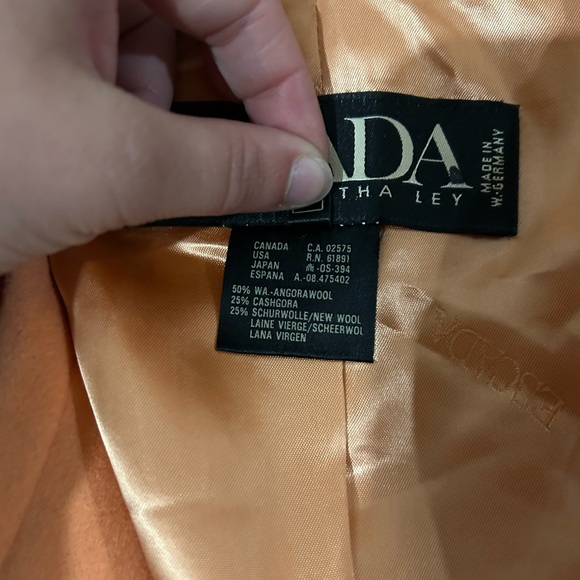 Escada VINTAGE Double-Breasted Orange‎ Jacket MEDIUM - Picture 13 of 13